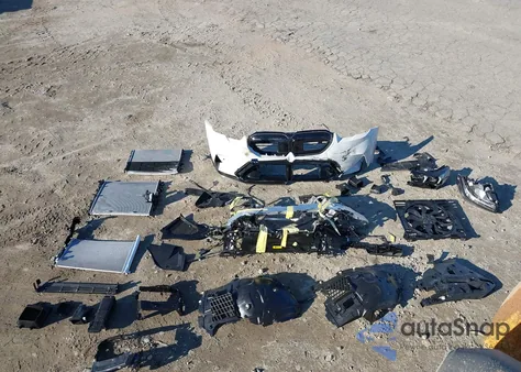 2026 BMW M5 z USA, uszkodzony, nr VIN WBS83FK02TCW43178